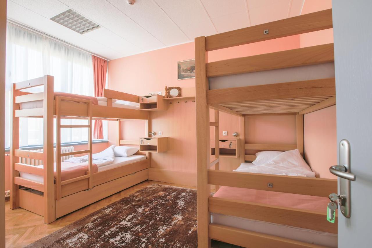 Hostel Amd Belgrad Zewnętrze zdjęcie